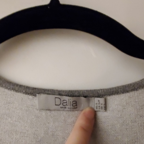 Dress - Picture 4 of 8